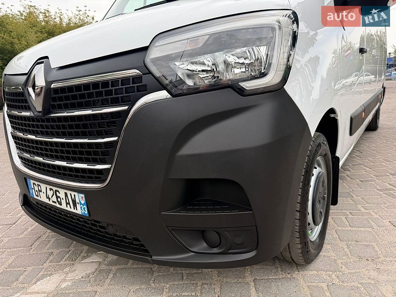 Грузовой фургон Renault Master 2023 в Дубно