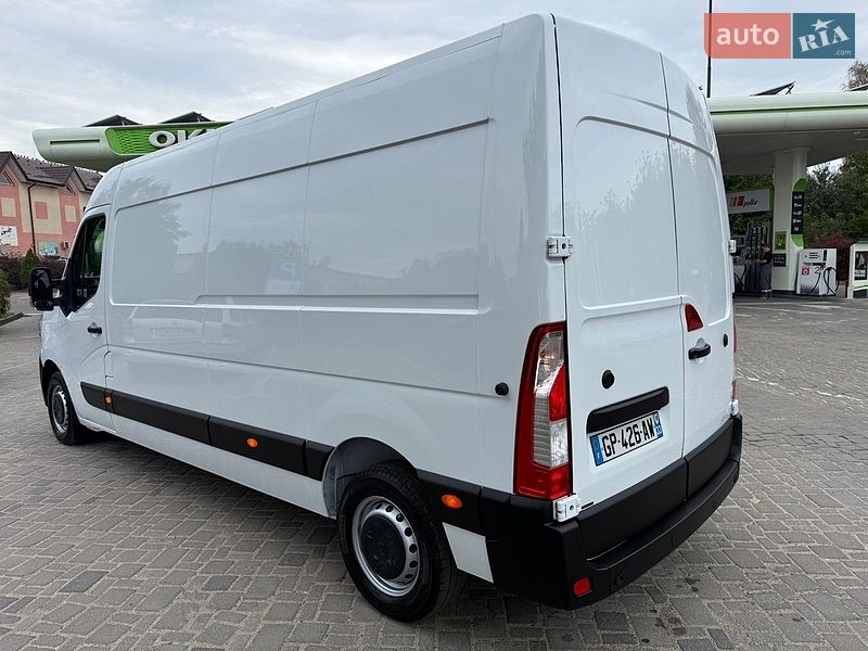Грузовой фургон Renault Master 2023 в Дубно