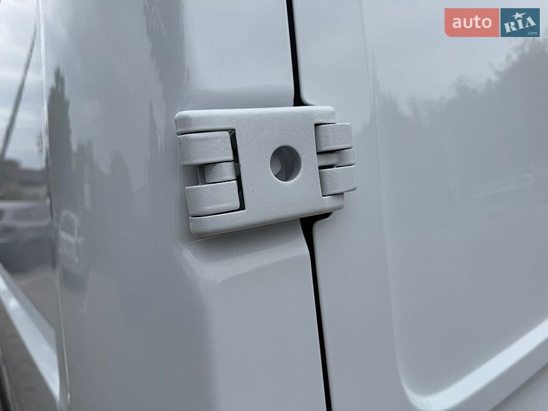 Грузовой фургон Renault Master 2023 в Дубно