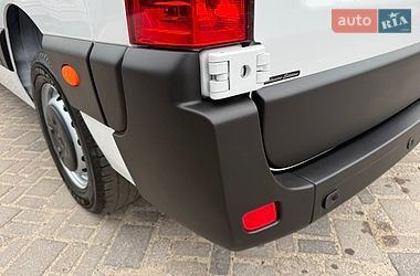Грузовой фургон Renault Master 2023 в Дубно