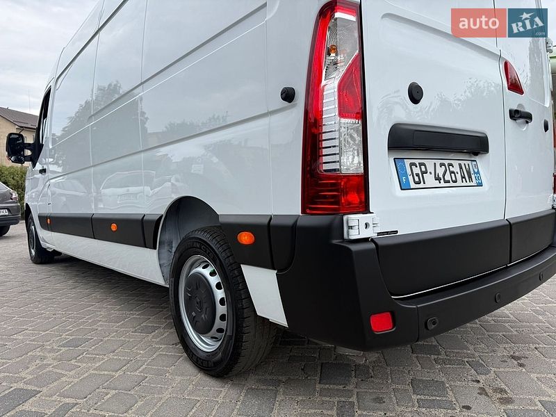 Грузовой фургон Renault Master 2023 в Дубно