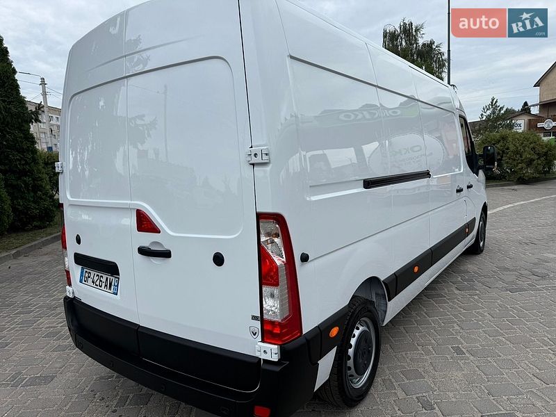Грузовой фургон Renault Master 2023 в Дубно