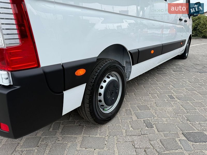 Грузовой фургон Renault Master 2023 в Дубно
