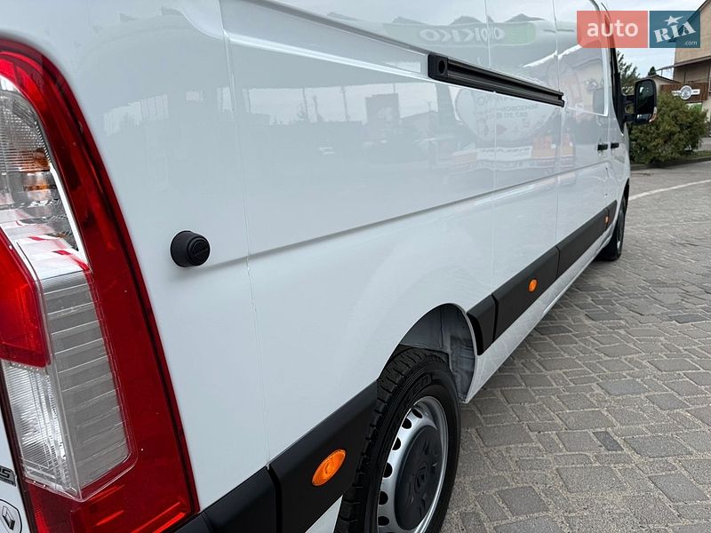 Грузовой фургон Renault Master 2023 в Дубно