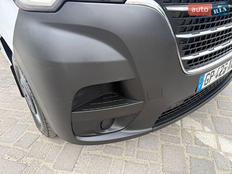Грузовой фургон Renault Master 2023 в Дубно