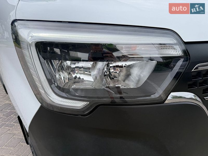 Грузовой фургон Renault Master 2023 в Дубно