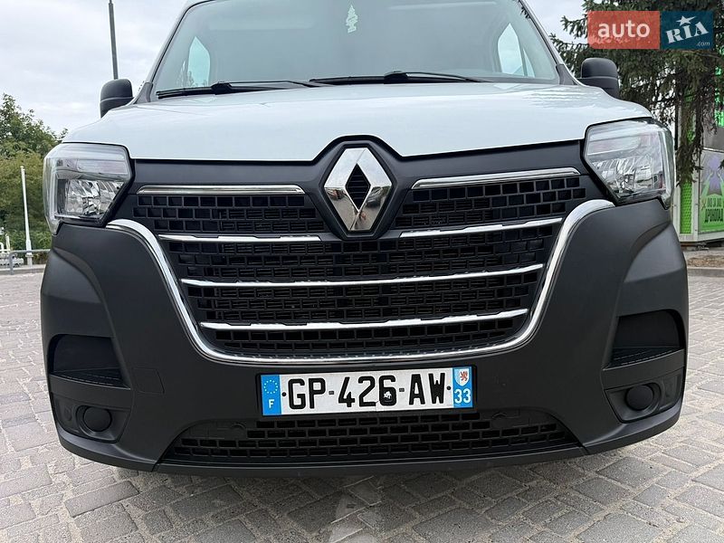 Грузовой фургон Renault Master 2023 в Дубно