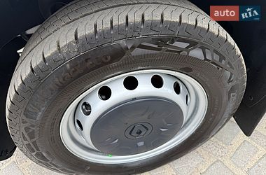 Грузовой фургон Renault Master 2023 в Дубно