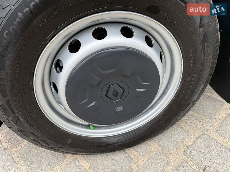 Грузовой фургон Renault Master 2023 в Дубно
