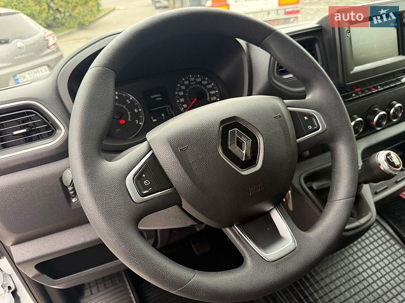 Грузовой фургон Renault Master 2023 в Дубно