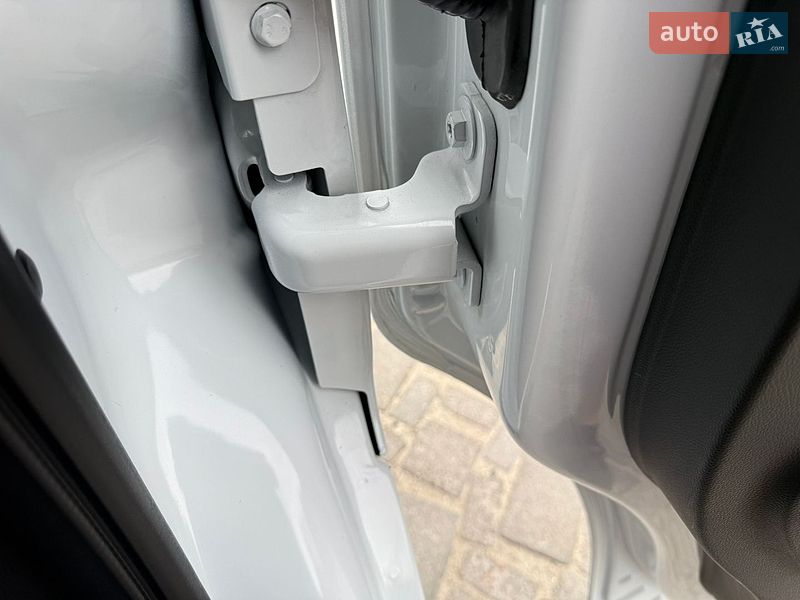 Грузовой фургон Renault Master 2023 в Дубно