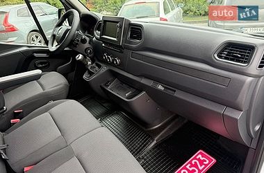 Грузовой фургон Renault Master 2023 в Дубно