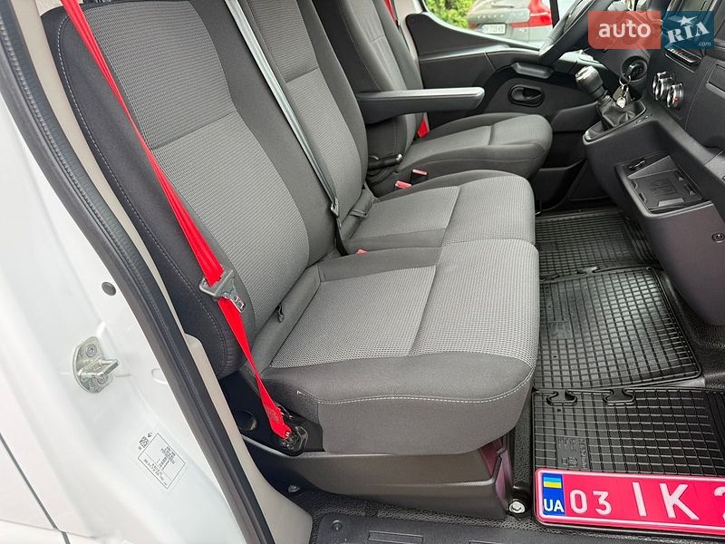 Грузовой фургон Renault Master 2023 в Дубно