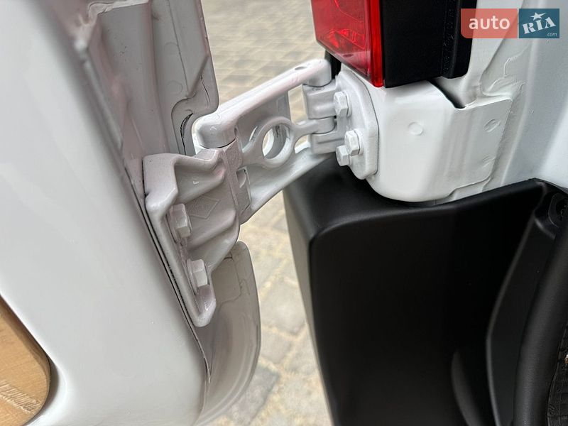 Грузовой фургон Renault Master 2023 в Дубно