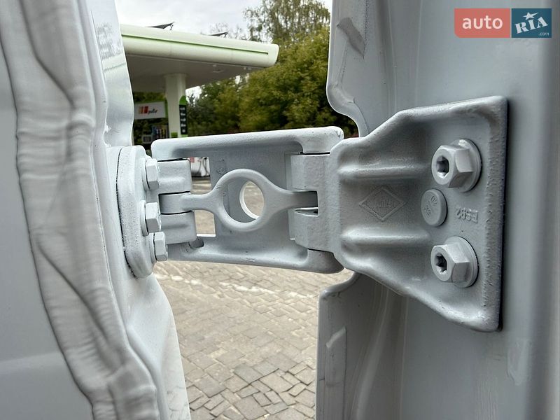 Грузовой фургон Renault Master 2023 в Дубно