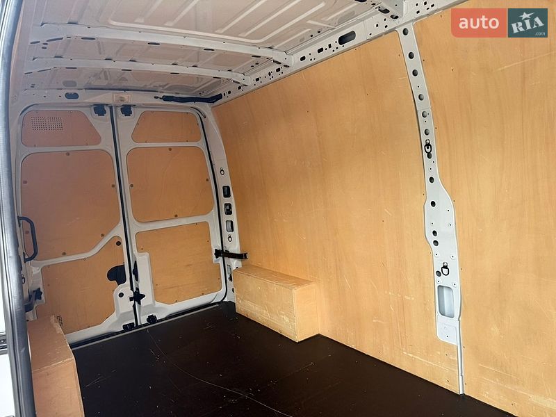Грузовой фургон Renault Master 2023 в Дубно