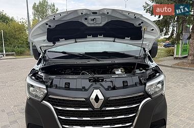 Грузовой фургон Renault Master 2023 в Дубно