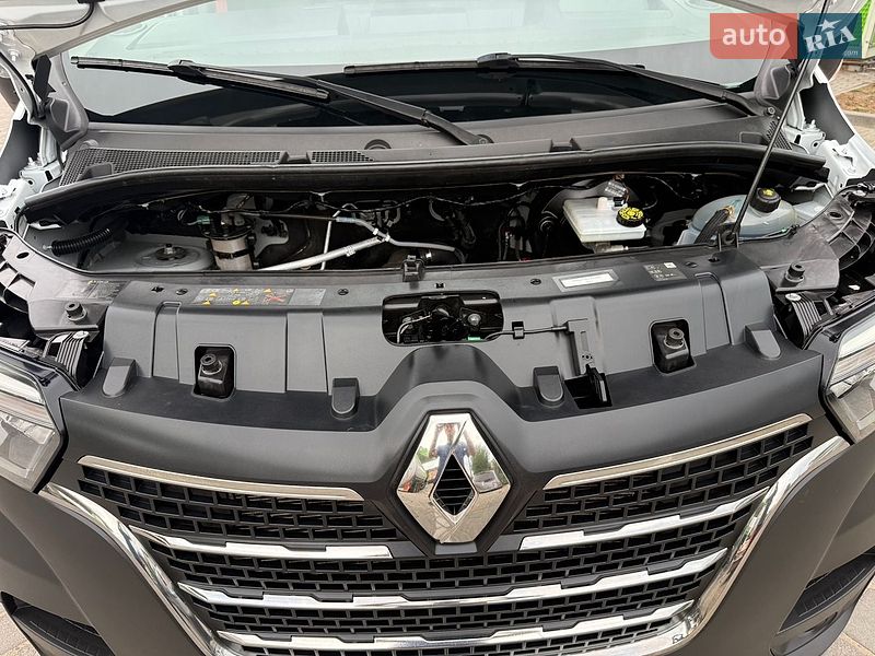 Грузовой фургон Renault Master 2023 в Дубно