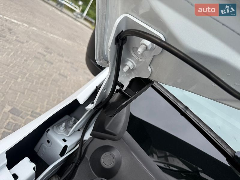 Грузовой фургон Renault Master 2023 в Дубно