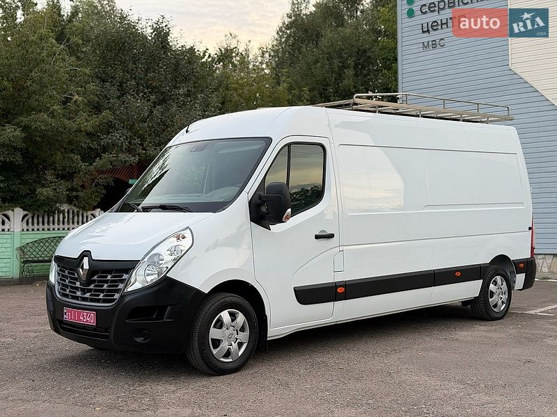 Вантажний фургон Renault Master 2017 в Дубні