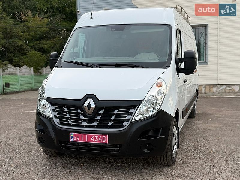 Вантажний фургон Renault Master 2017 в Дубні