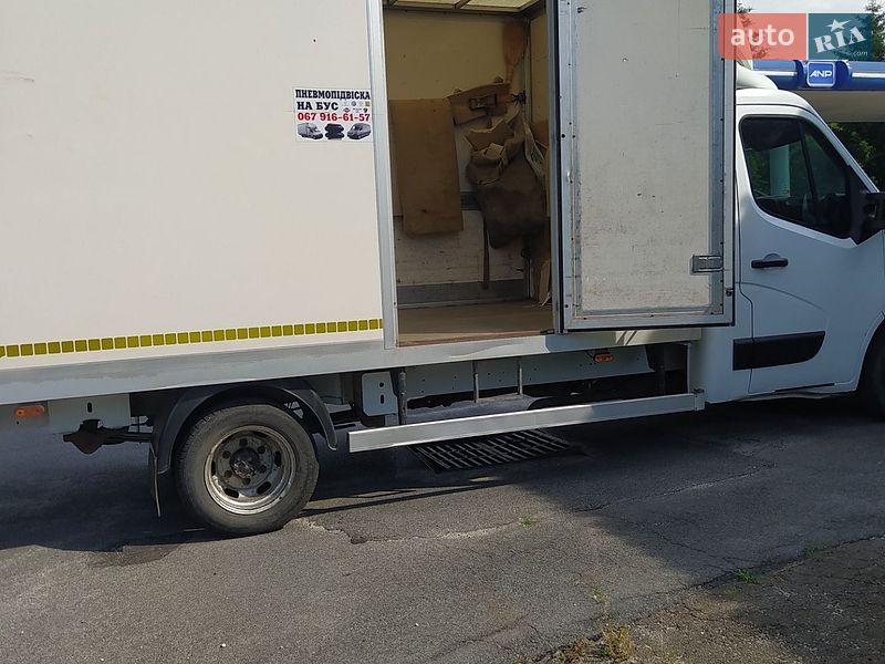 Грузовой фургон Renault Master 2013 в Бердичеве