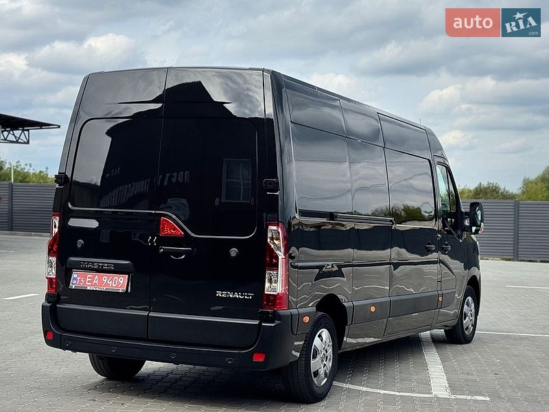 Вантажний фургон Renault Master 2023 в Дубні