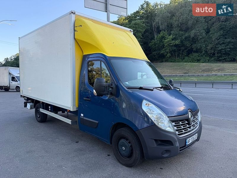 Грузовой фургон Renault Master 2015 в Киеве