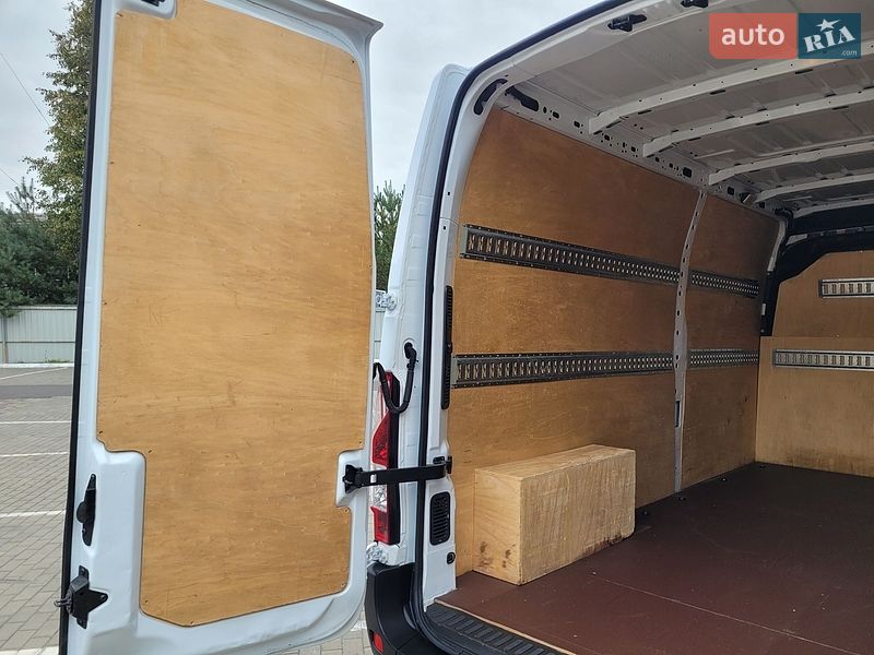 Грузовой фургон Renault Master 2019 в Луцке