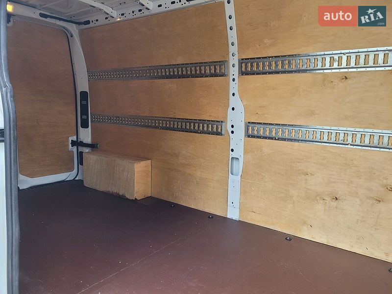Грузовой фургон Renault Master 2019 в Луцке