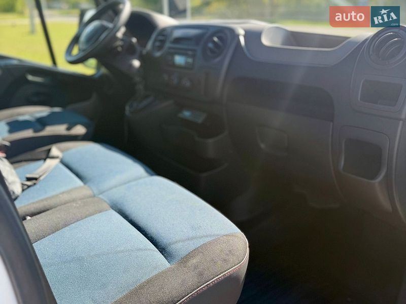 Рефрижератор Renault Master 2015 в Ровно