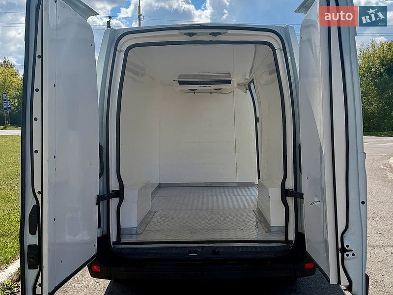 Рефрижератор Renault Master 2015 в Ровно