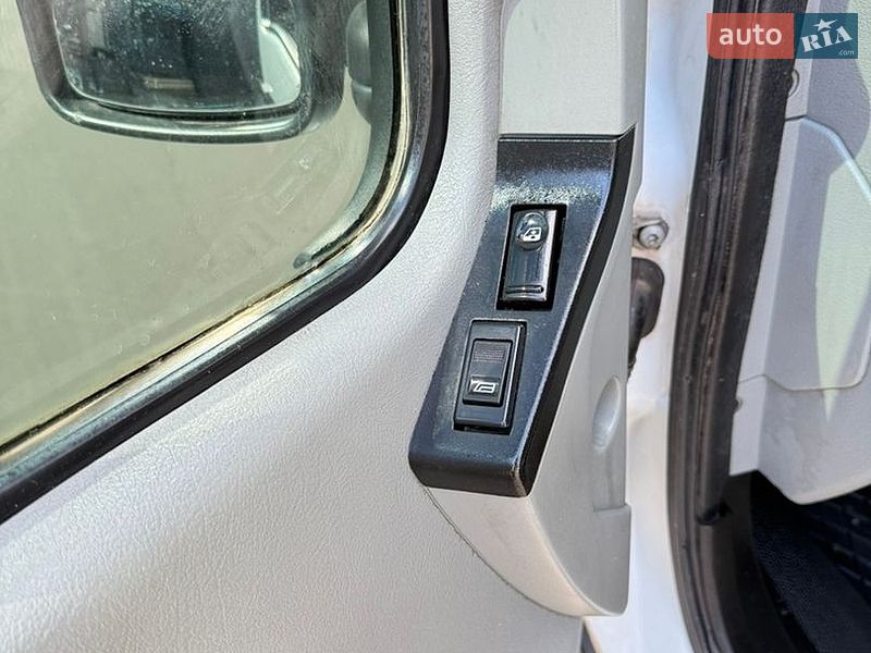 Грузовой фургон Renault Master 2003 в Одессе