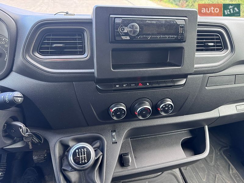 Тентованый Renault Master 2021 в Стрые