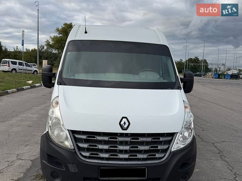 Грузовой фургон Renault Master 2013 в Киеве