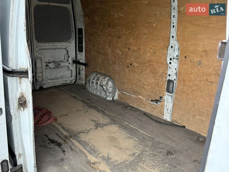 Грузовой фургон Renault Master 2013 в Киеве