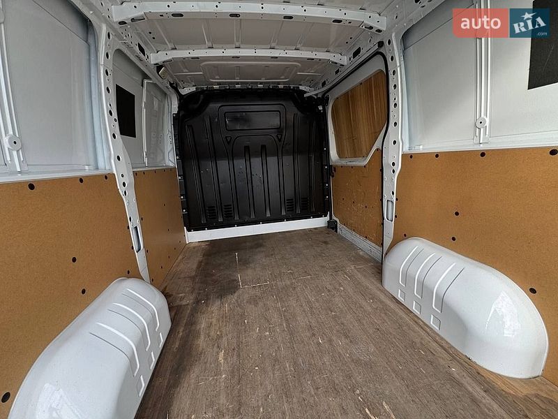 Грузовой фургон Renault Master 2019 в Виннице