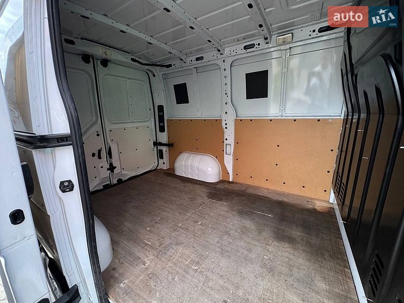 Грузовой фургон Renault Master 2019 в Виннице