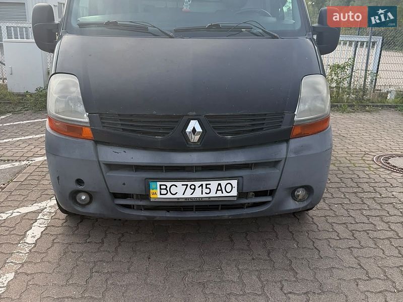 Грузовой фургон Renault Master 2007 в Львове