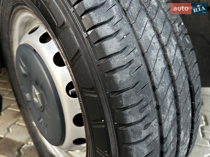 Грузовой фургон Renault Master 2016 в Могилев-Подольске