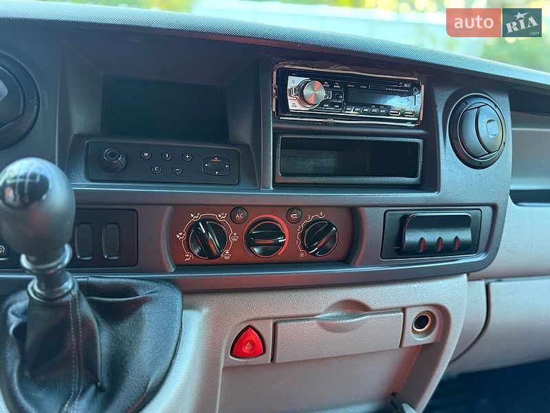 Вантажопасажирський фургон Renault Master 2005 в Хмельницькому