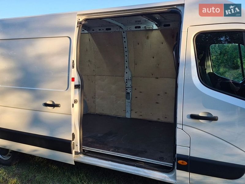 Грузовой фургон Renault Master 2021 в Киеве