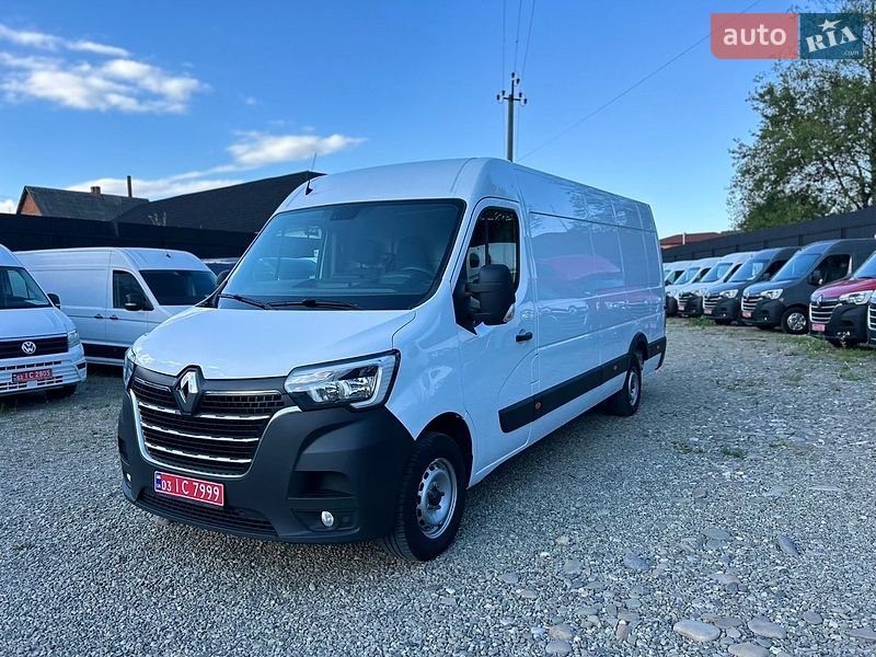 Вантажний фургон Renault Master 2022 в Хусті