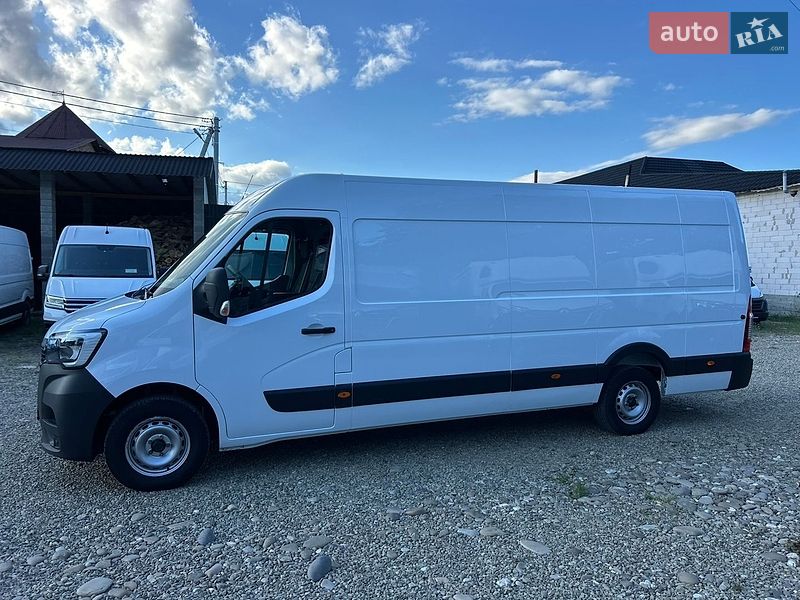 Вантажний фургон Renault Master 2022 в Хусті