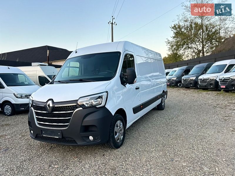 Грузовой фургон Renault Master 2022 в Хусте