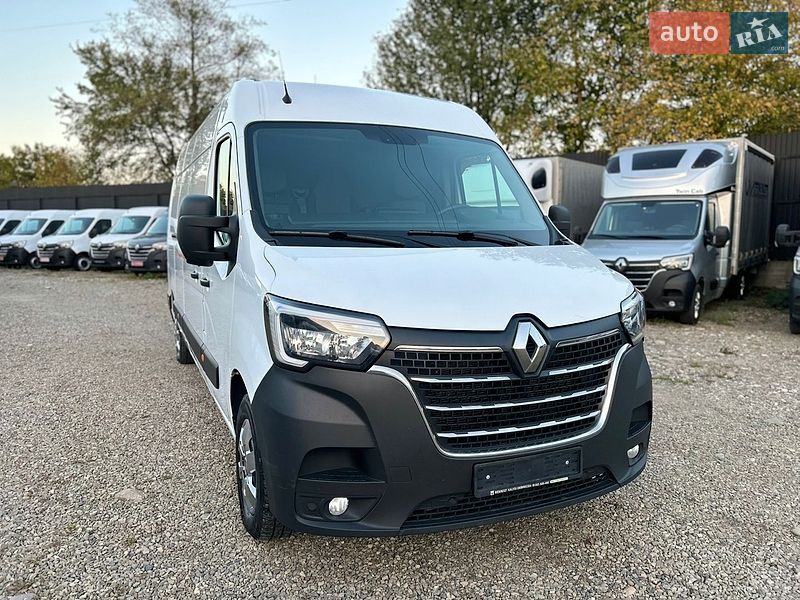 Грузовой фургон Renault Master 2022 в Хусте
