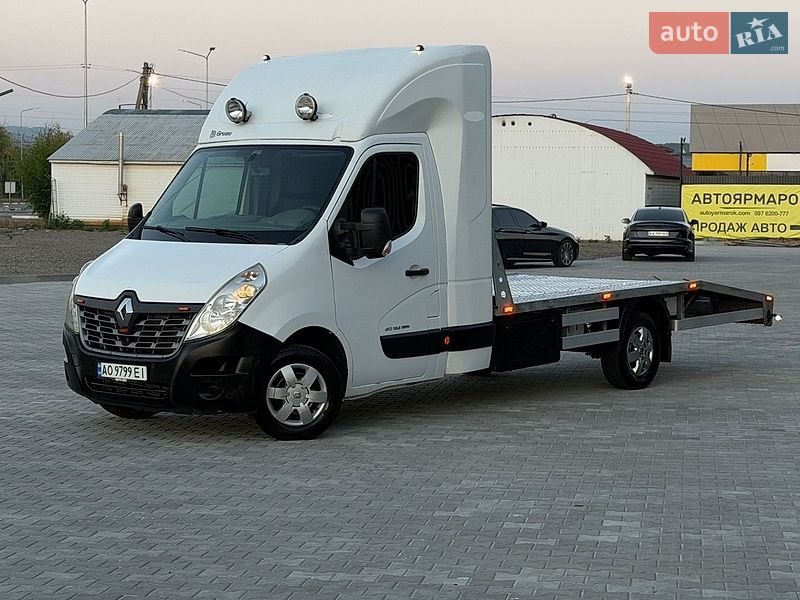 Эвакуатор Renault Master 2015 в Ужгороде