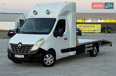 Эвакуатор Renault Master 2015 в Ужгороде