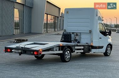 Эвакуатор Renault Master 2015 в Ужгороде
