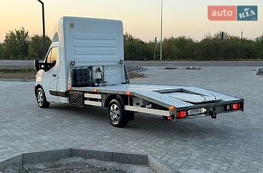 Эвакуатор Renault Master 2015 в Ужгороде